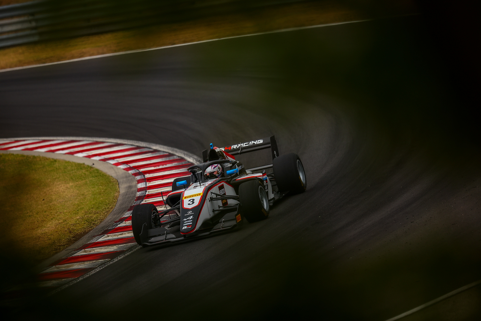 An interesting weekend for G4 Racing drivers in Budapest – G4 Racing